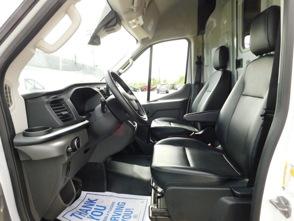 Ford Transit 250 Van High Roof w/Sliding Pass. 148-in. WB EL 2025
