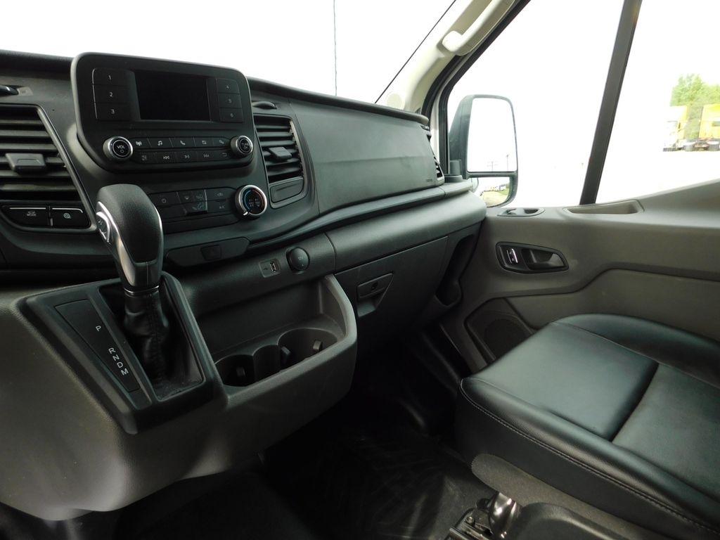 Ford Transit 250 Van High Roof w/Sliding Pass. 148-in. WB EL 2025