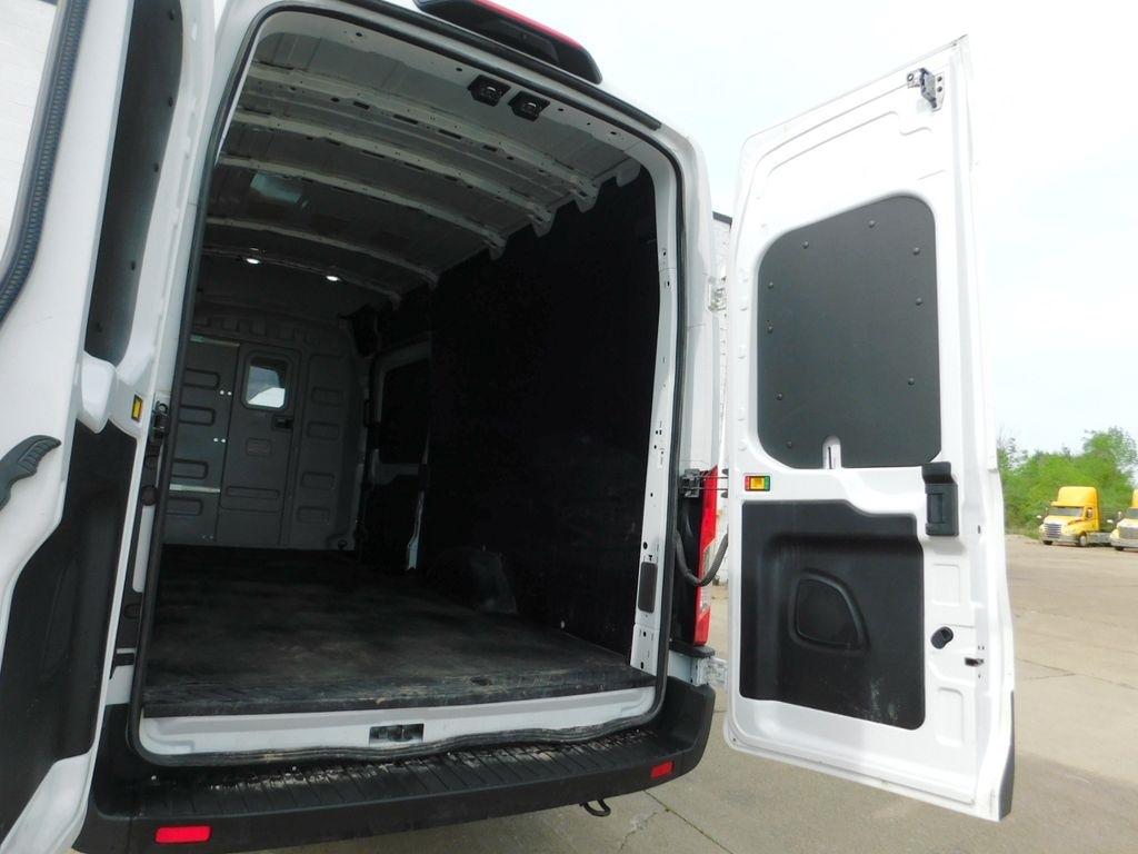 Ford Transit 250 Van High Roof w/Sliding Pass. 148-in. WB EL 2025