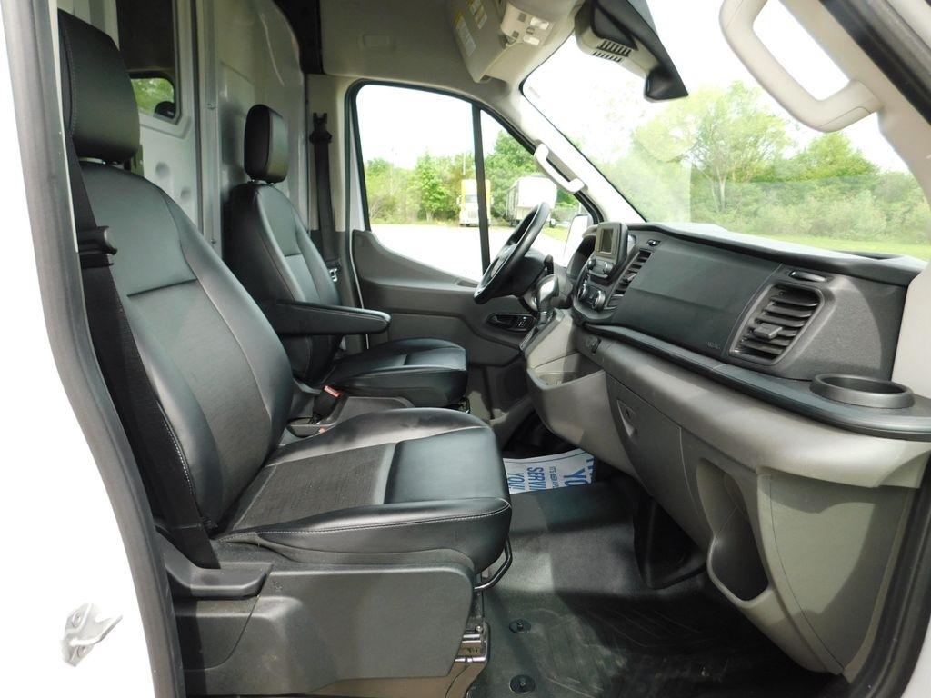 Ford Transit 250 Van High Roof w/Sliding Pass. 148-in. WB EL 2025