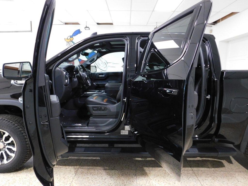 GMC Sierra 1500 AT4 Crew Cab Long Box 4WD 2021