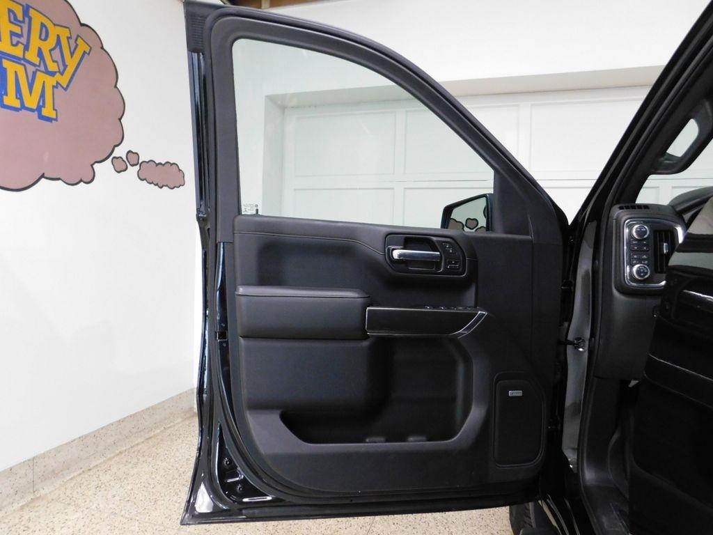 GMC Sierra 1500 AT4 Crew Cab Long Box 4WD 2021