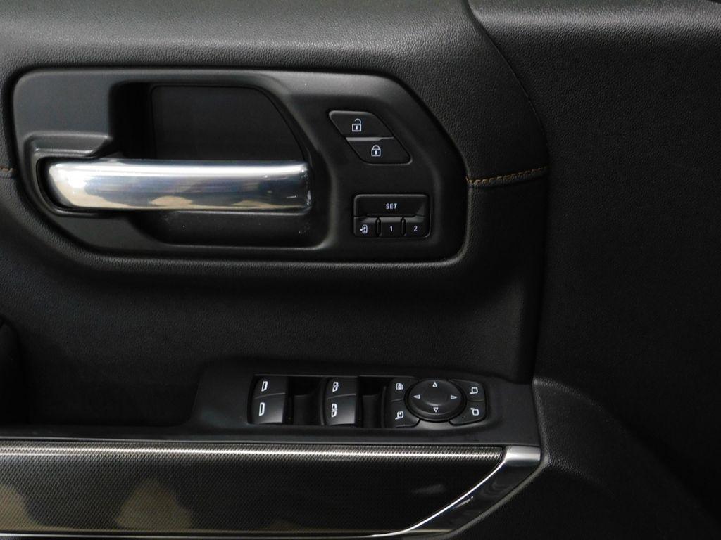GMC Sierra 1500 AT4 Crew Cab Long Box 4WD 2021