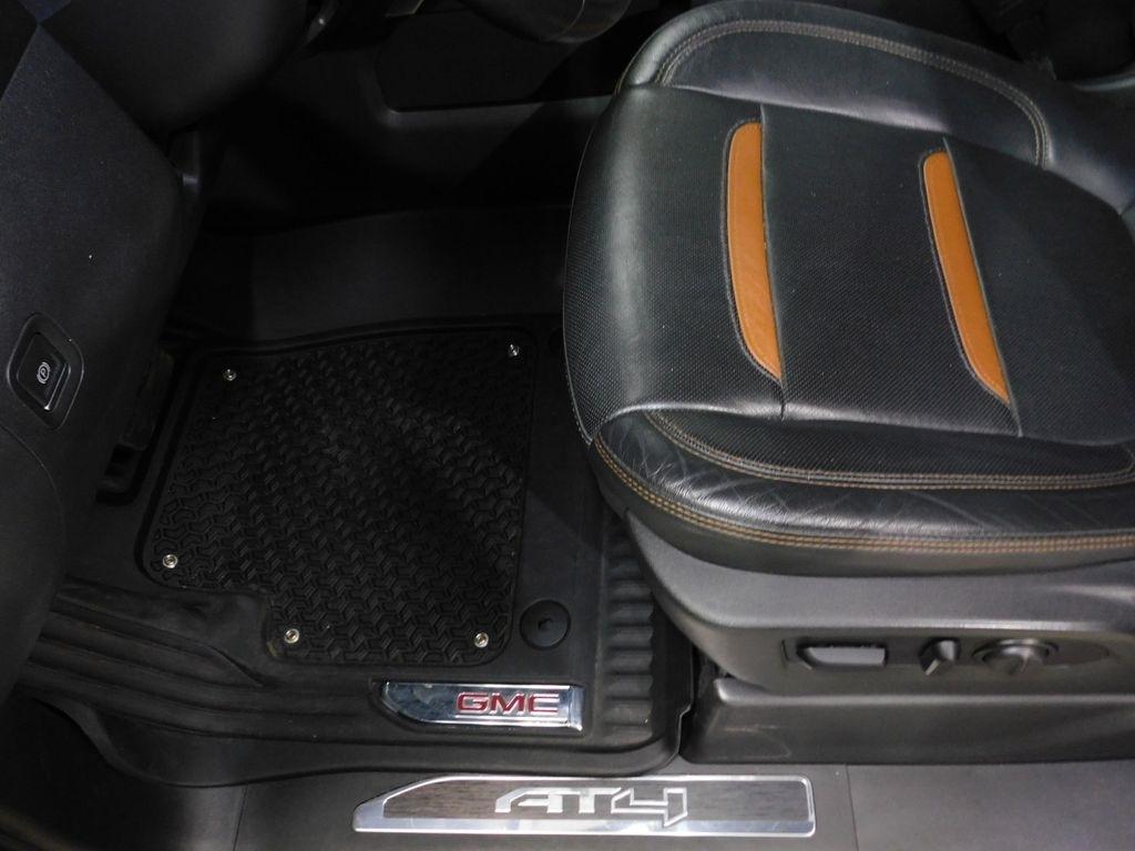 GMC Sierra 1500 AT4 Crew Cab Long Box 4WD 2021