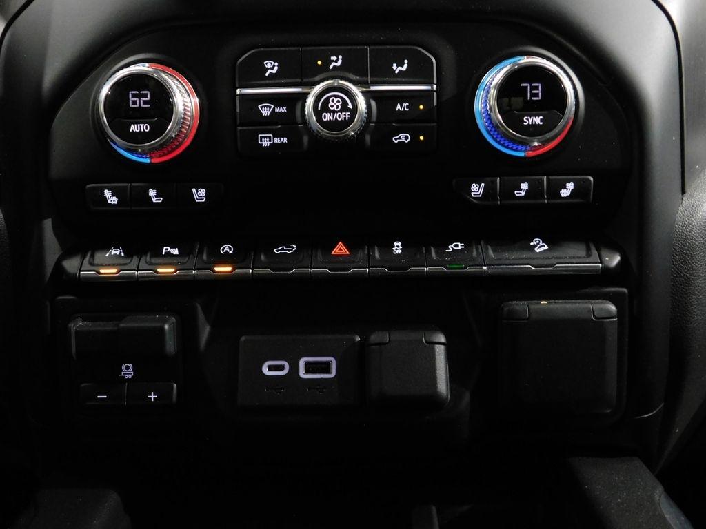 GMC Sierra 1500 AT4 Crew Cab Long Box 4WD 2021