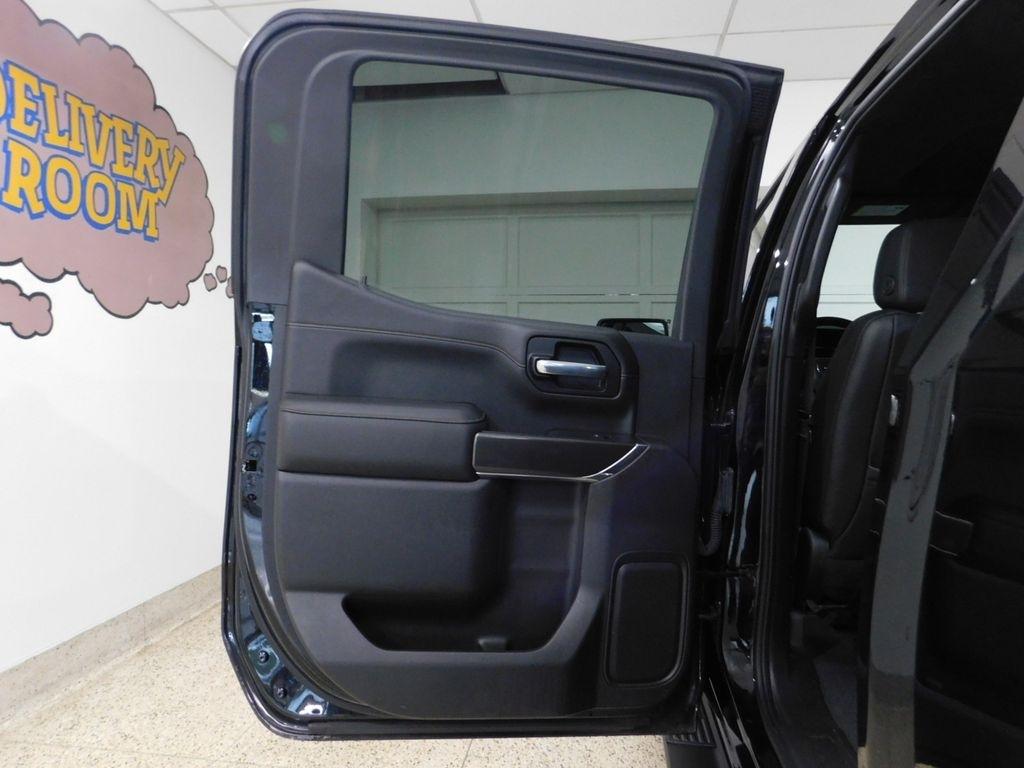 GMC Sierra 1500 AT4 Crew Cab Long Box 4WD 2021
