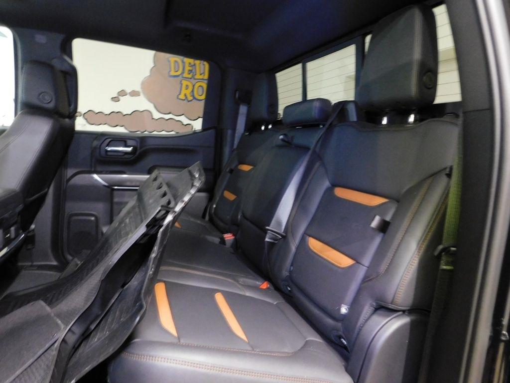 GMC Sierra 1500 AT4 Crew Cab Long Box 4WD 2021