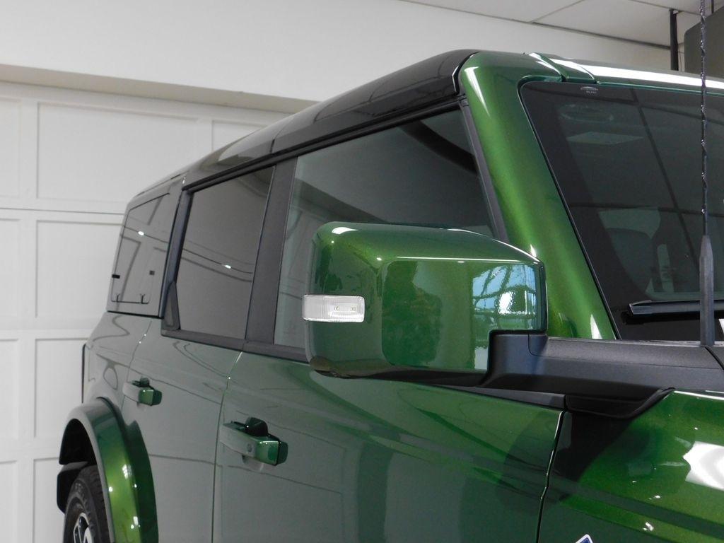Ford Bronco Outer Banks 4-Door 2025