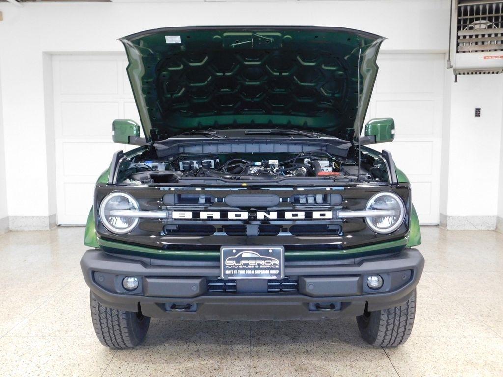 Ford Bronco Outer Banks 4-Door 2025