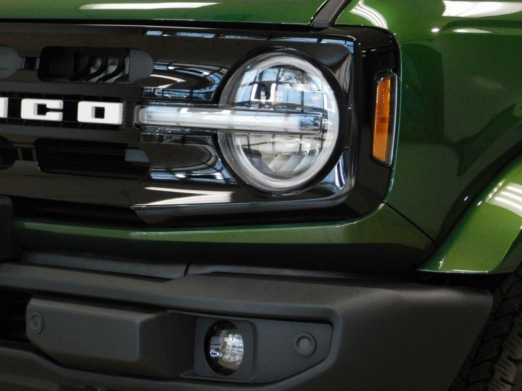 Ford Bronco Outer Banks 4-Door 2025