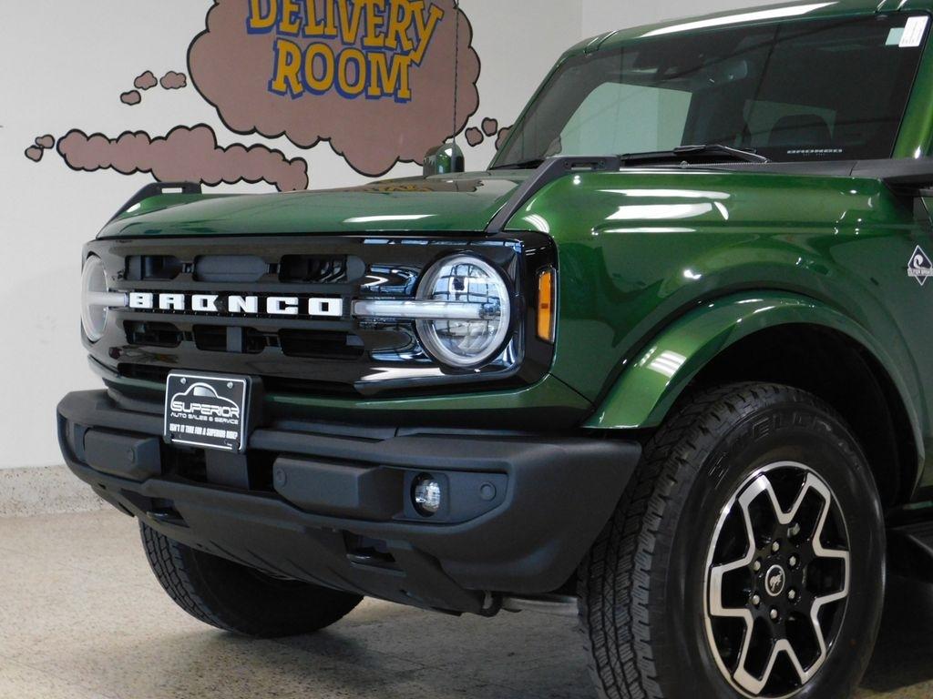 Ford Bronco Outer Banks 4-Door 2025