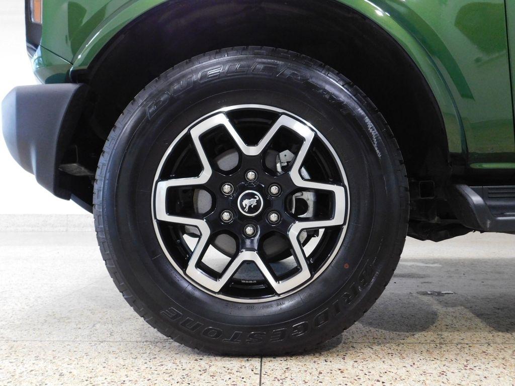 Ford Bronco Outer Banks 4-Door 2025