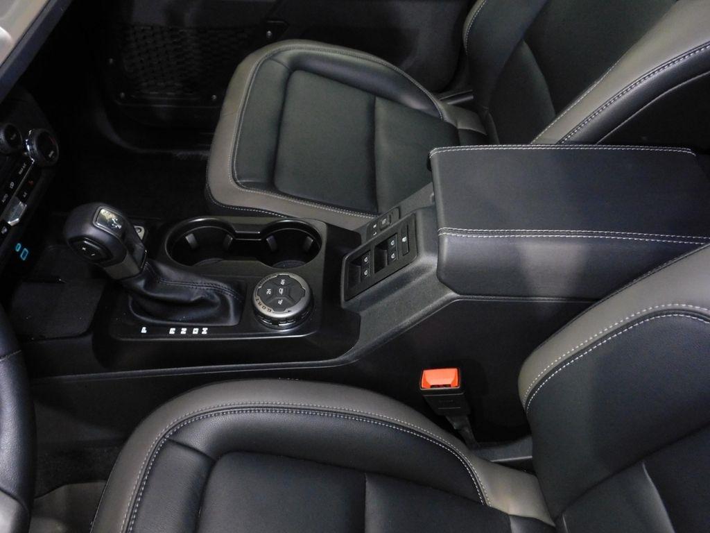Ford Bronco Outer Banks 4-Door 2025