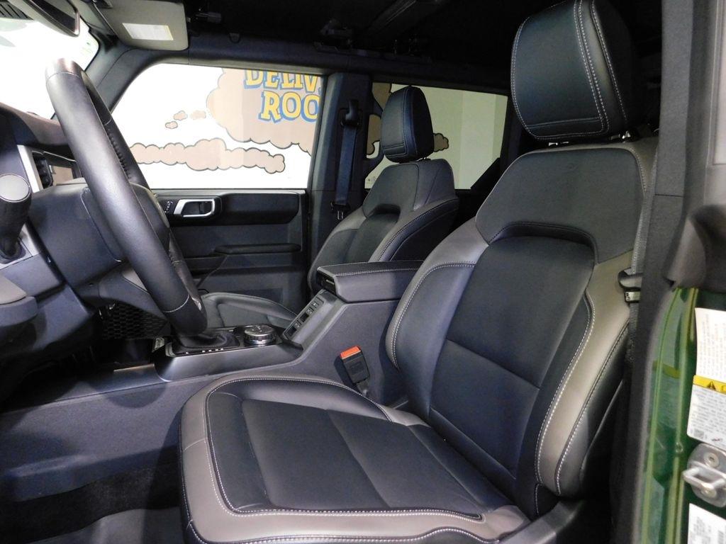 Ford Bronco Outer Banks 4-Door 2025