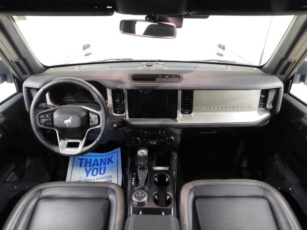 Ford Bronco Outer Banks 4-Door 2025