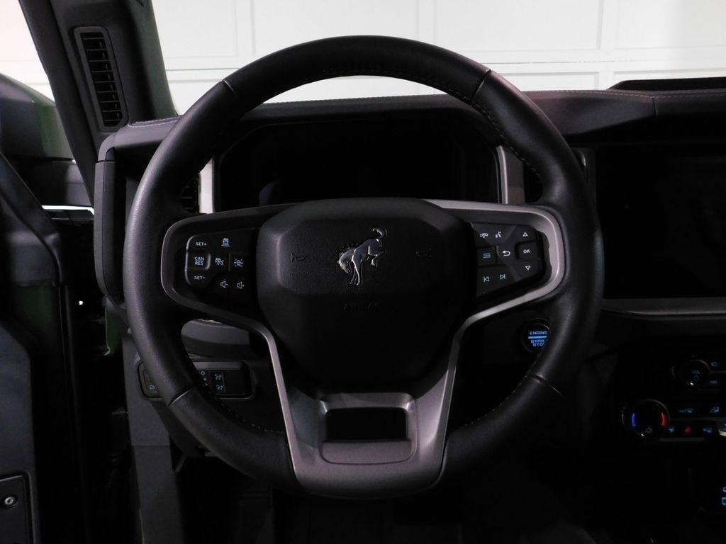 Ford Bronco Outer Banks 4-Door 2025