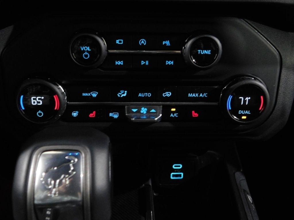 Ford Bronco Outer Banks 4-Door 2025