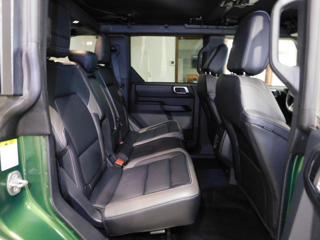 Ford Bronco Outer Banks 4-Door 2025