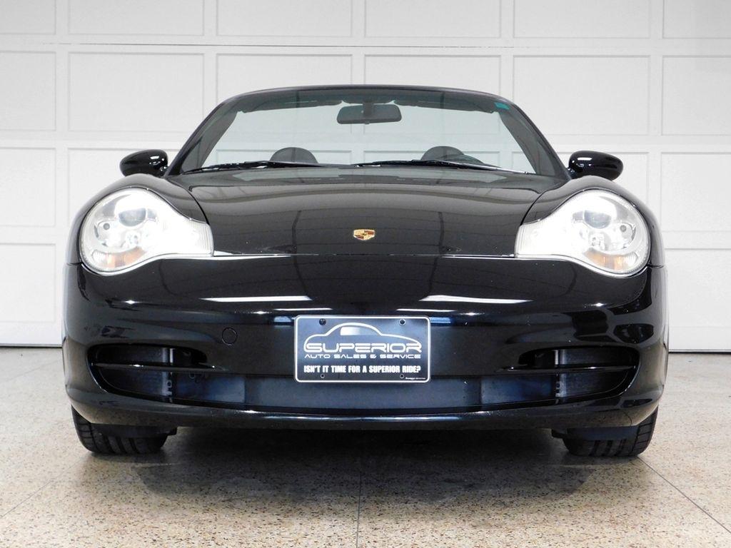 Porsche 911 Carrera Cabriolet 2004