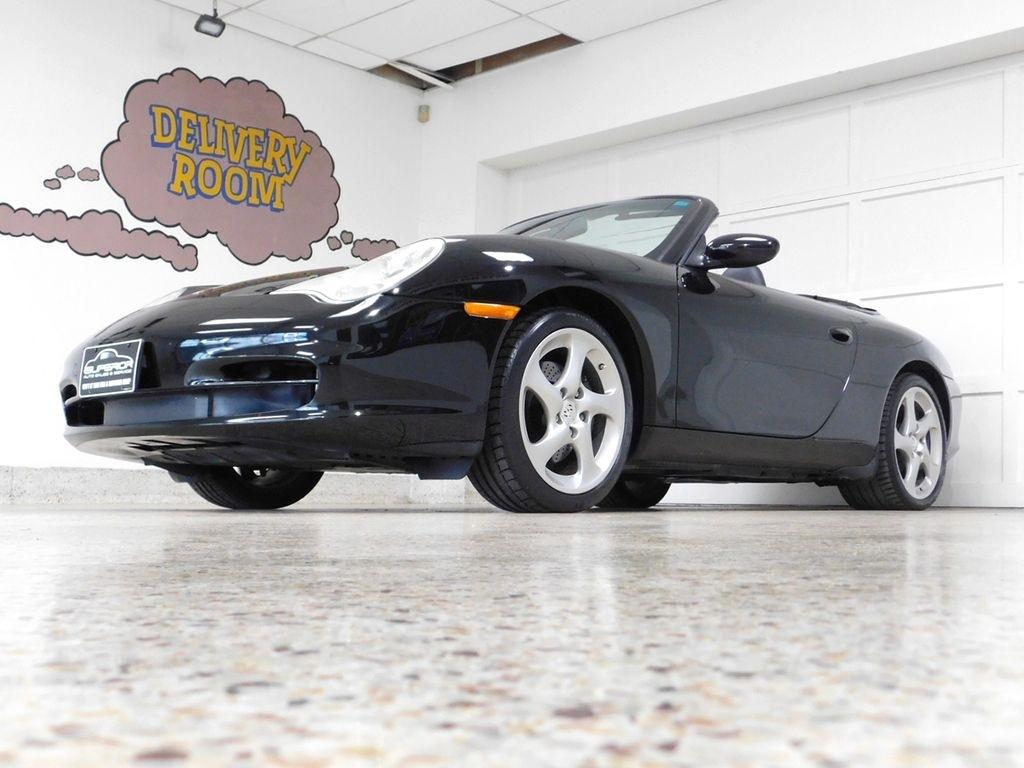 Porsche 911 Carrera Cabriolet 2004
