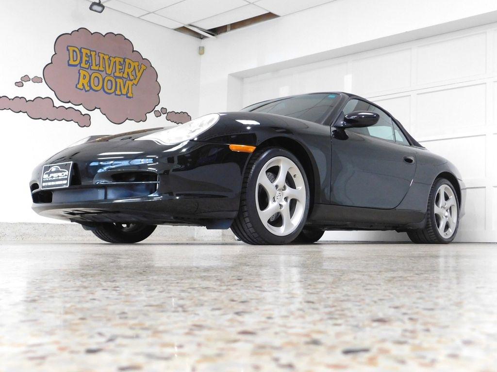 Porsche 911 Carrera Cabriolet 2004