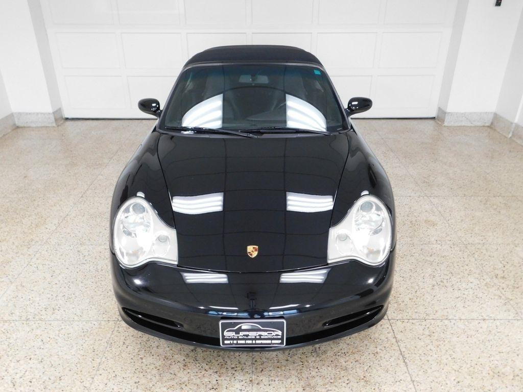 Porsche 911 Carrera Cabriolet 2004
