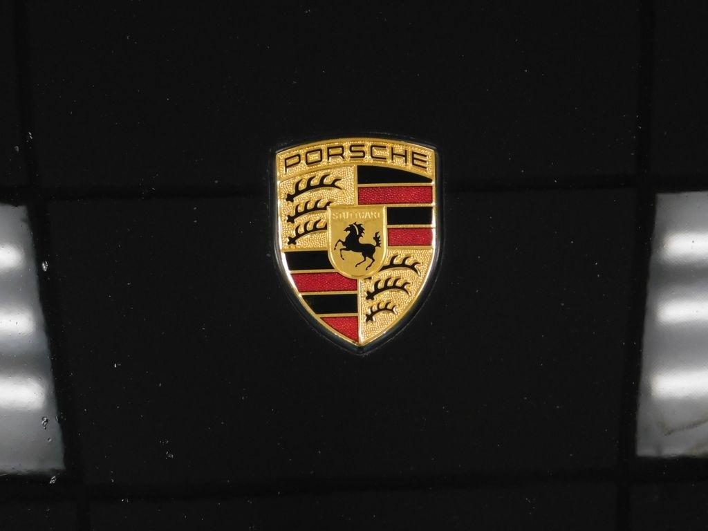 Porsche 911 Carrera Cabriolet 2004