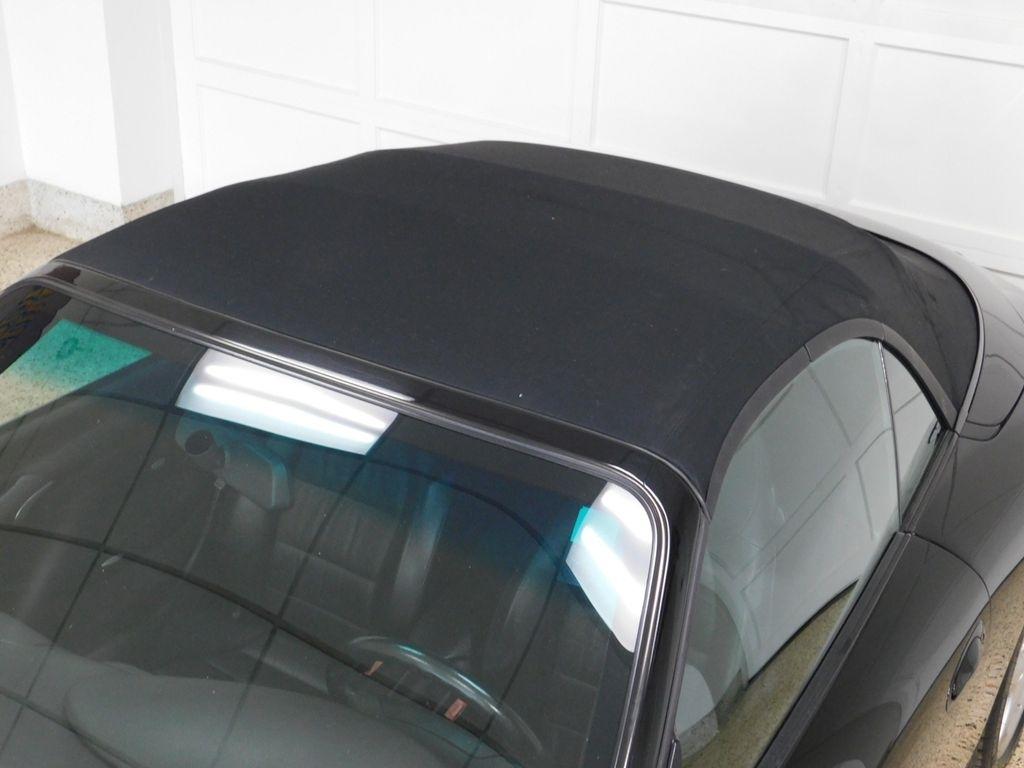 Porsche 911 Carrera Cabriolet 2004