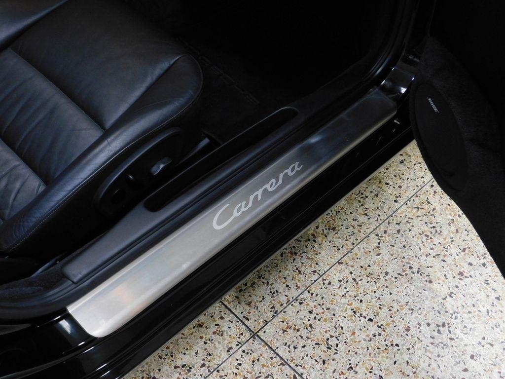 Porsche 911 Carrera Cabriolet 2004