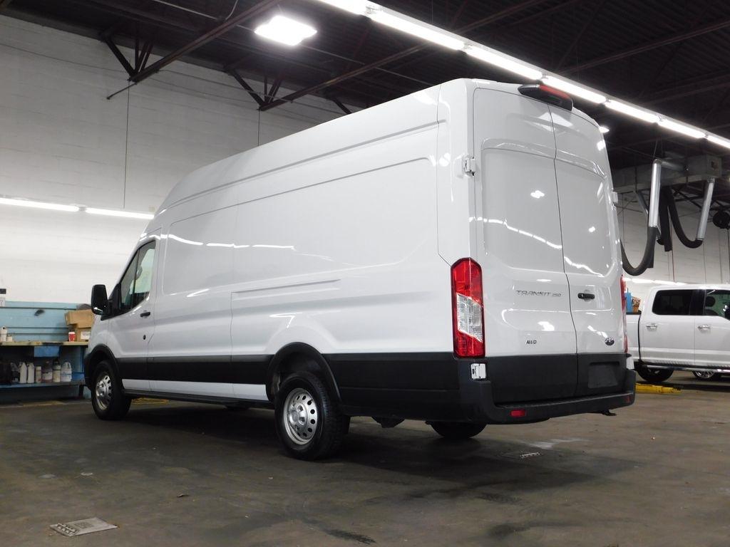 Ford Transit 250 Van High Roof w/Sliding Pass. 148-in. WB EL 2023