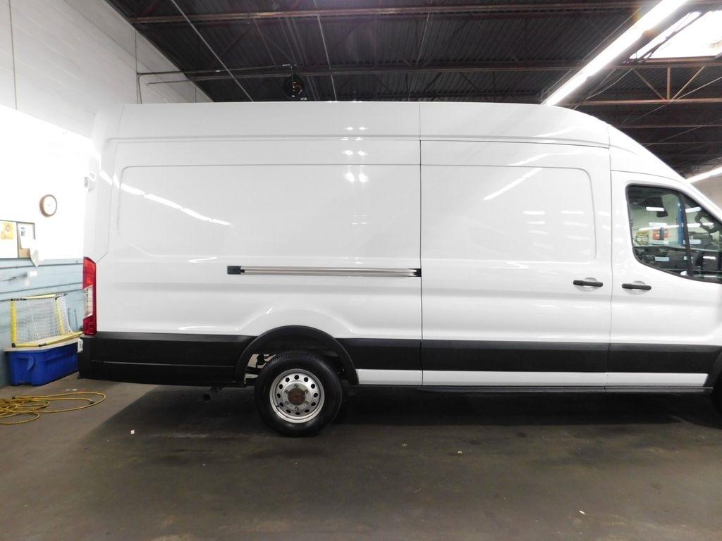 Ford Transit 250 Van High Roof w/Sliding Pass. 148-in. WB EL 2023