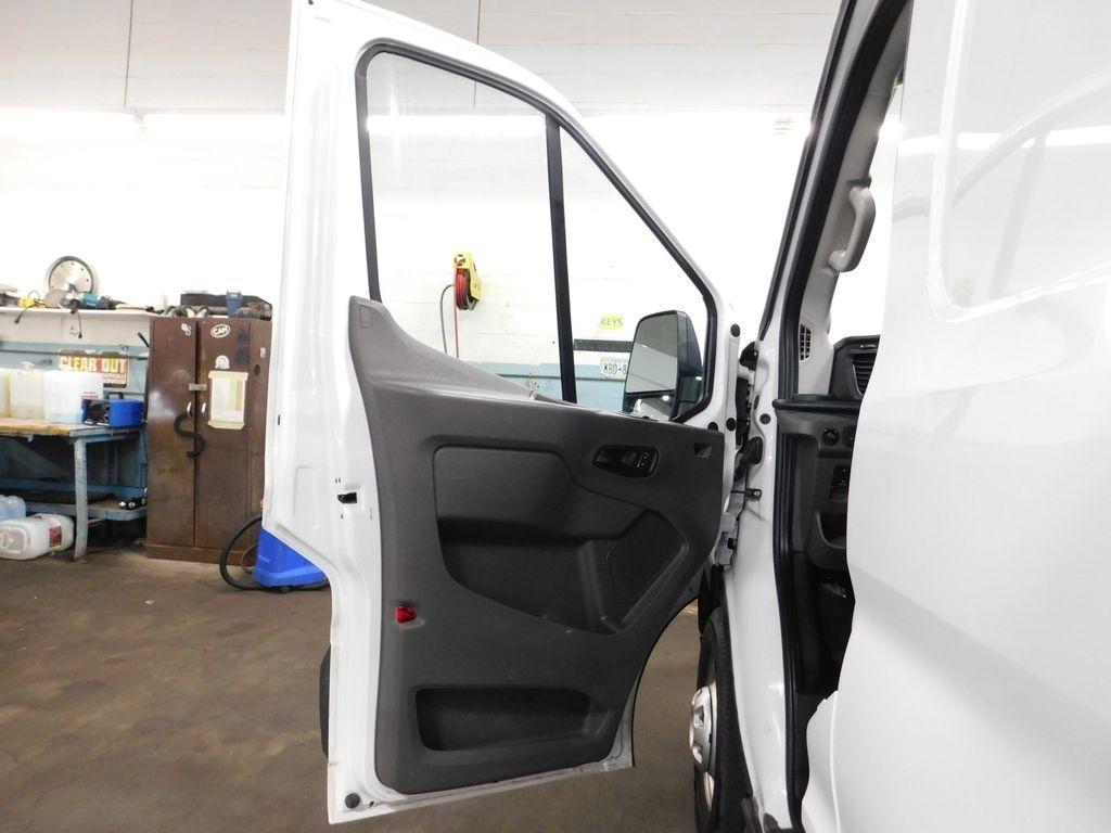 Ford Transit 250 Van High Roof w/Sliding Pass. 148-in. WB EL 2023