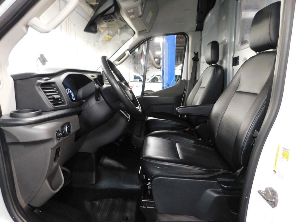 Ford Transit 250 Van High Roof w/Sliding Pass. 148-in. WB EL 2023