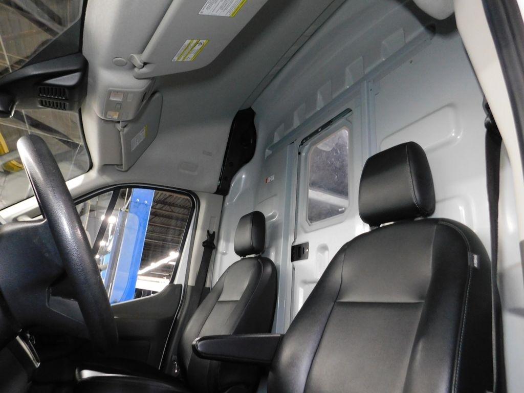 Ford Transit 250 Van High Roof w/Sliding Pass. 148-in. WB EL 2023