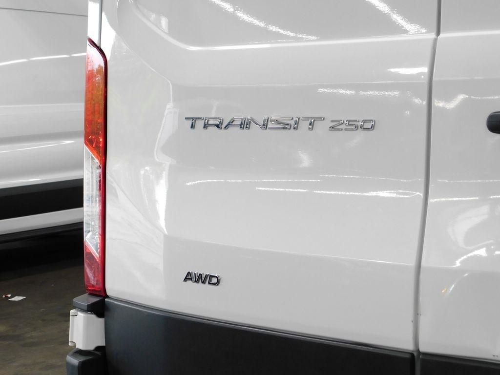 Ford Transit 250 Van High Roof w/Sliding Pass. 148-in. WB EL 2023