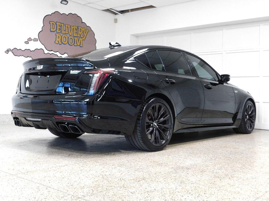 Cadillac CT5-V Blackwing Base 2025