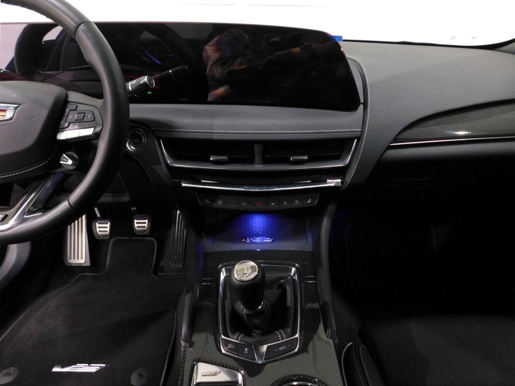 Cadillac CT5-V Blackwing Base 2025