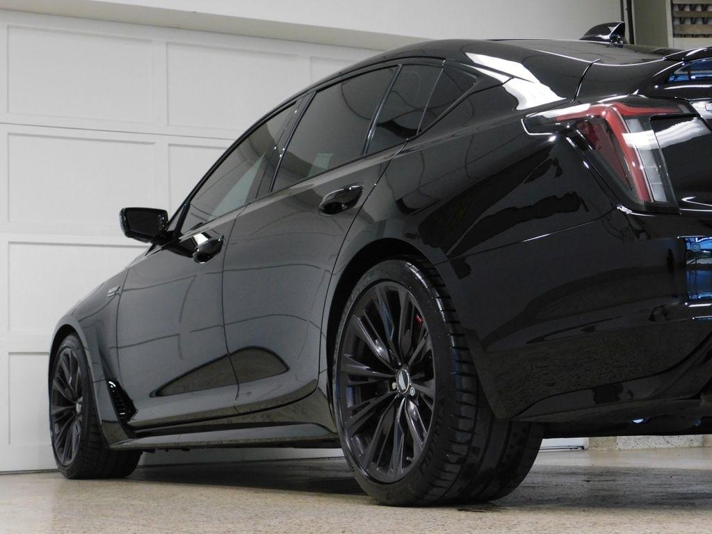 Cadillac CT5-V Blackwing Base 2025
