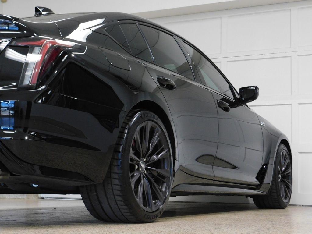 Cadillac CT5-V Blackwing Base 2025