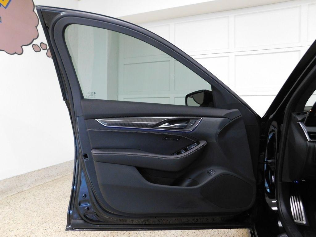 Cadillac CT5-V Blackwing Base 2025