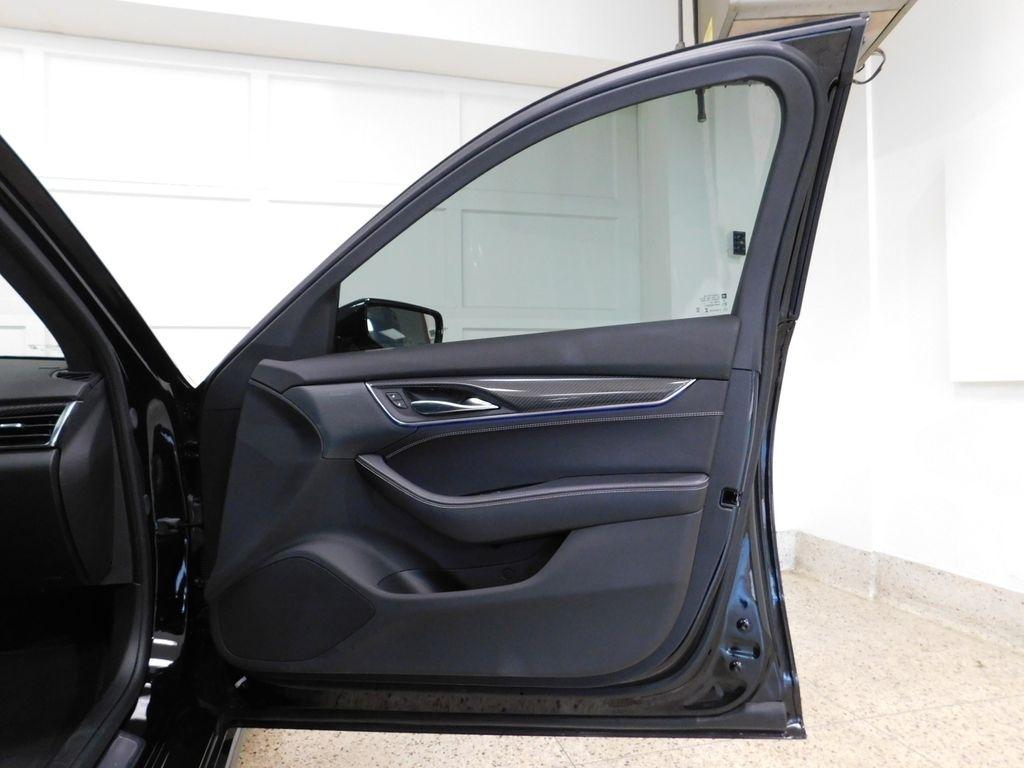 Cadillac CT5-V Blackwing Base 2025