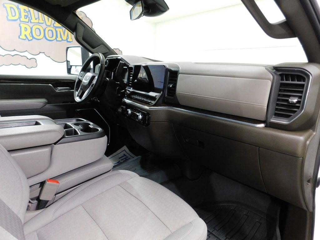GMC Sierra 2500HD SLE Crew Cab 4WD 2024
