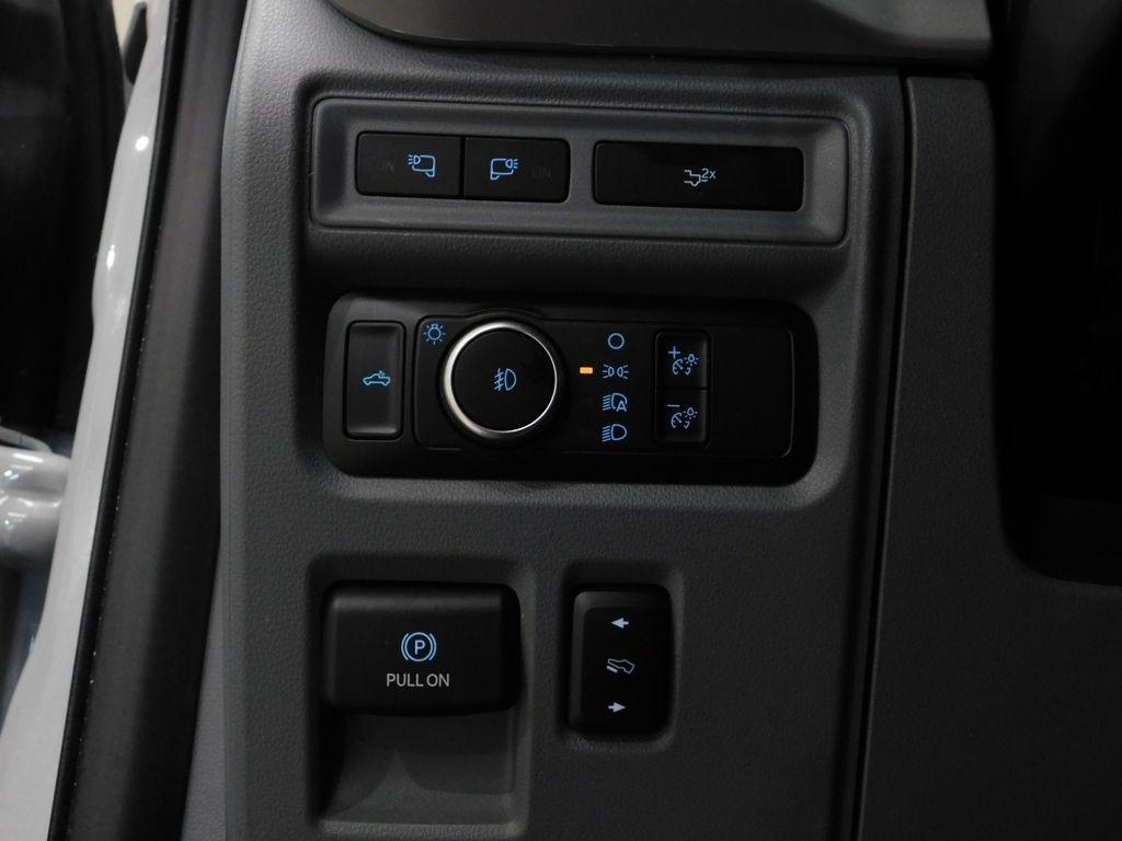 Ford F-150 XLT SuperCab 6.5-ft. Bed 4WD 2023