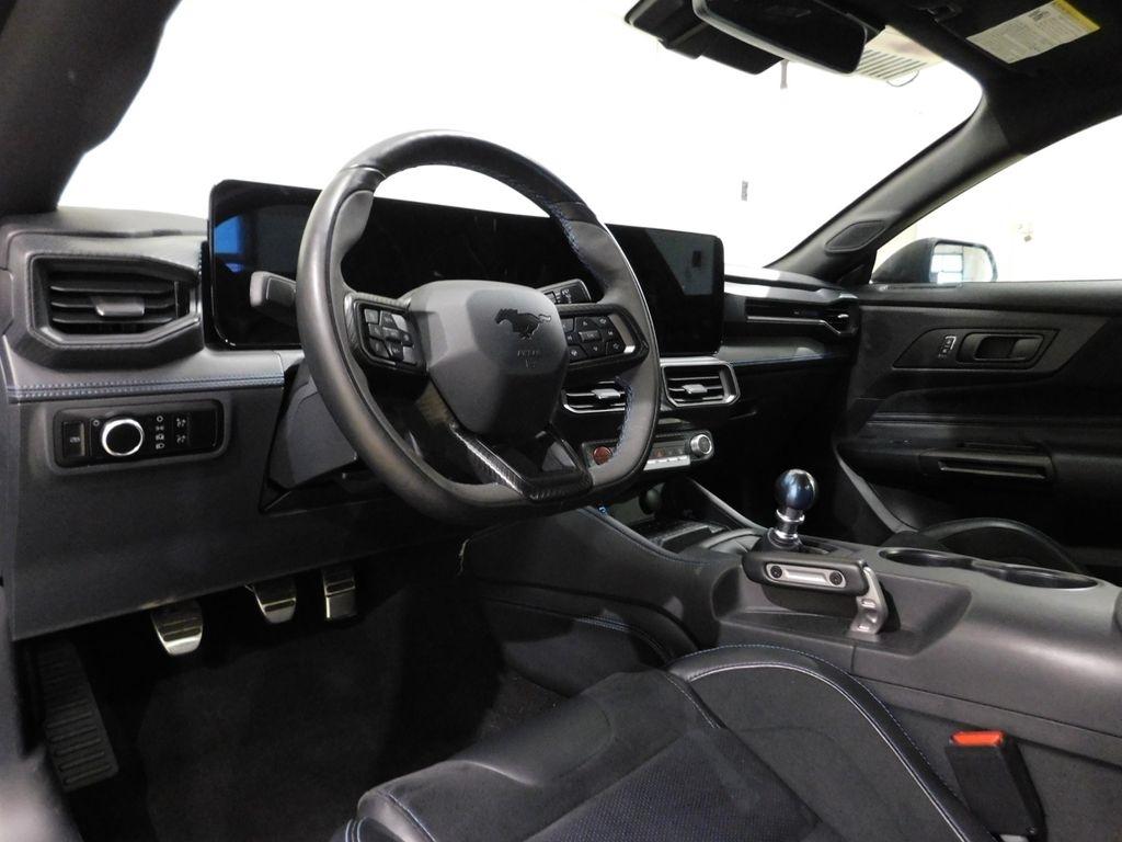 Ford Mustang Dark Horse 2024