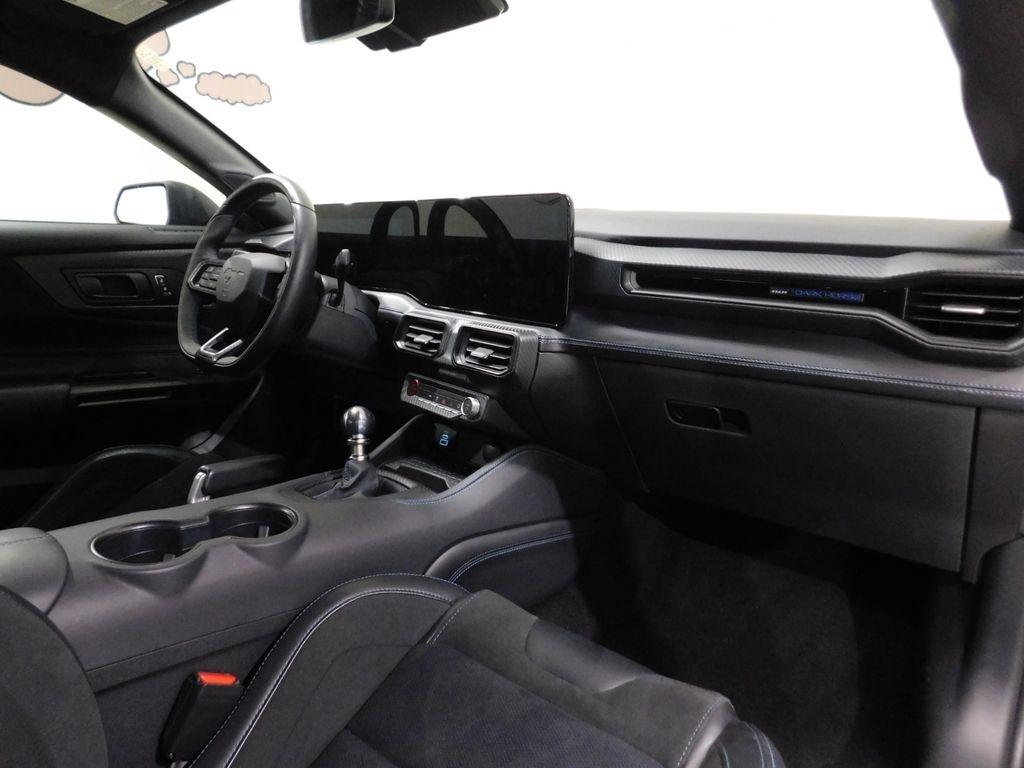 Ford Mustang Dark Horse 2024