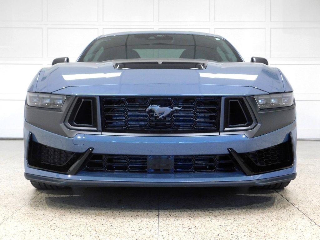 Ford Mustang Dark Horse 2024
