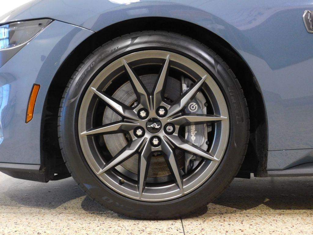 Ford Mustang Dark Horse 2024