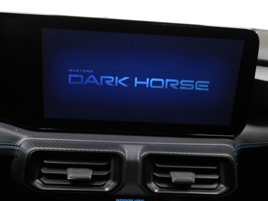 Ford Mustang Dark Horse 2024
