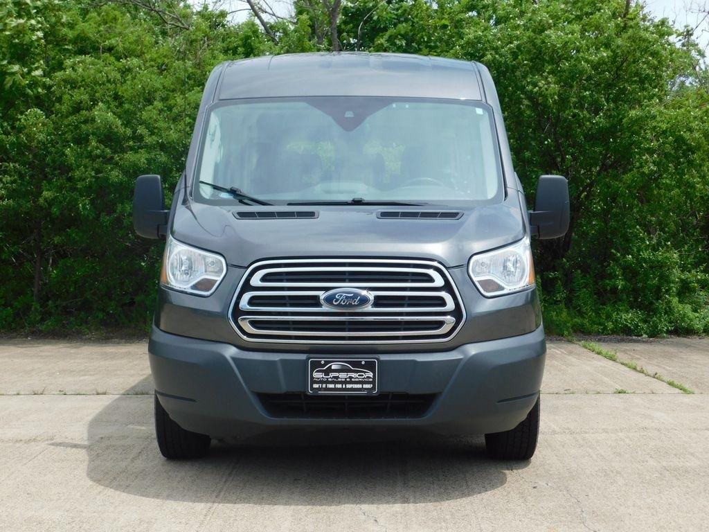 Ford Transit 350 Wagon Med. Roof XLT w/Sliding Pass. 148-in. WB 2017