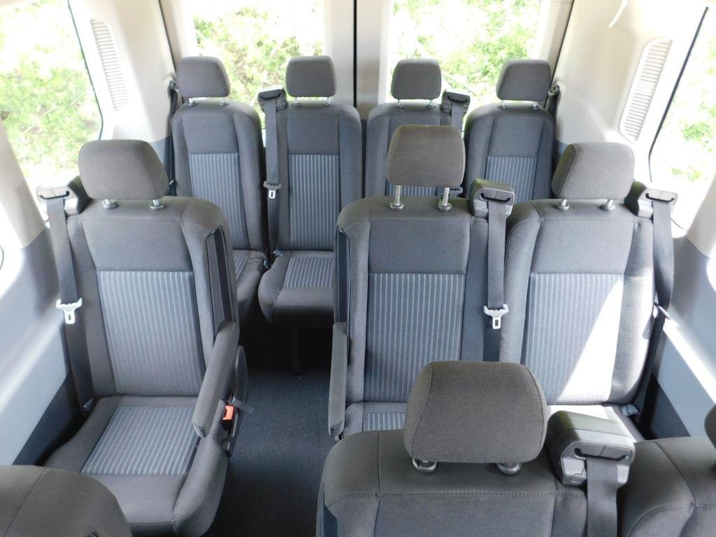 Ford Transit 350 Wagon Med. Roof XLT w/Sliding Pass. 148-in. WB 2017